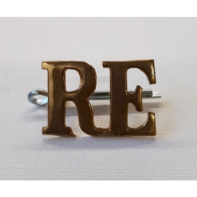 BRITISH WWI ARMY ROYAL ENGINEER CORPS SHOULDER TITLE RE