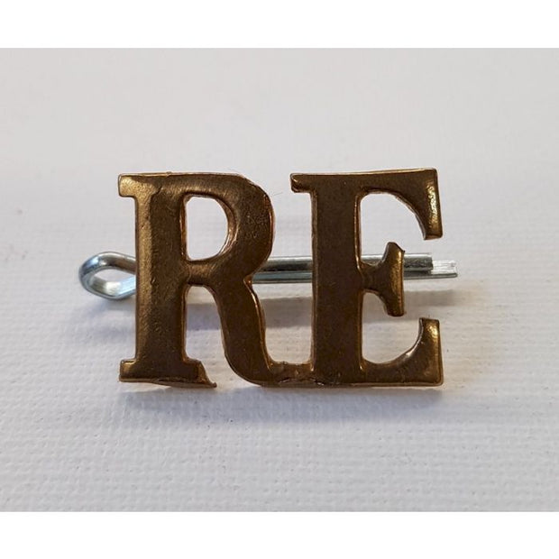 BRITISH WWI ARMY ROYAL ENGINEER CORPS SHOULDER TITLE RE