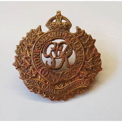 CANADIAN ROYAL CANADIAN ENGINEERS CAP BADGE