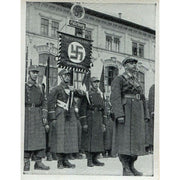 DIE SA - STANDARTE SALZBURG KEHRT VOM REICHSPARTEITAG HEIM
