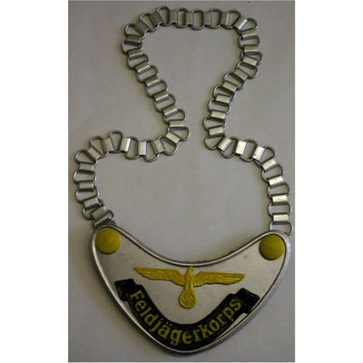 GERMAN FELDJAGERKORPS GORGET (WEHRMACHT POLICE)