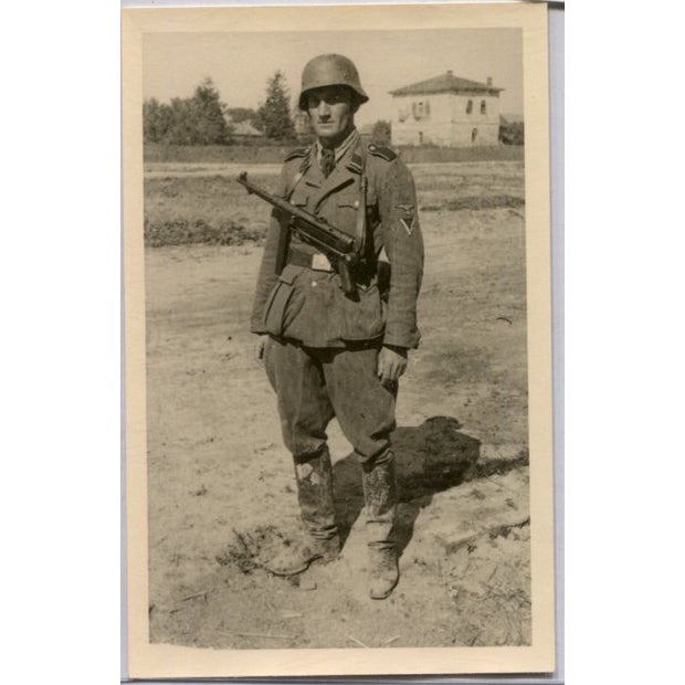 GERMAN WW2 SS OFFICER PHOTOGRAPH