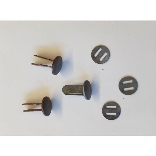 GERMAN WW2 HELMET SPLIT PINS AND WASHERS