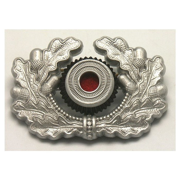 GERMAN HEER VISOR CAP WREATH AND COCKADE IN SILVER WWII