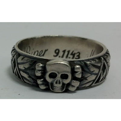 SS TOTENKOPF S.Lb. PEIPER 9.11.43 H. HIMMLER HONOR RING SMALL HEAD