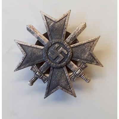 WAR MERIT CROSS 1ST CLASS WITH SWORDS SCREW BACK MAKER L/52