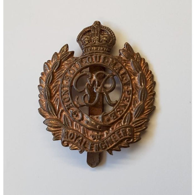 WW2 BRITISH ROYAL ENGINEERS CAP BADGE