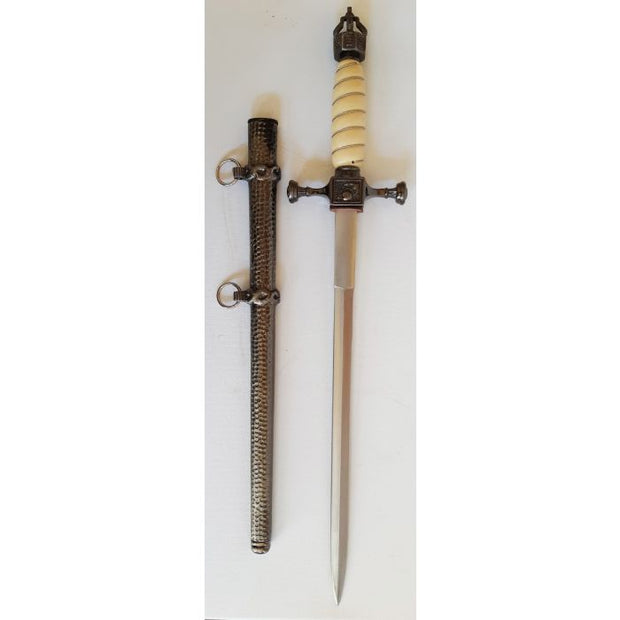 WW1 GERMAN IMPERIAL NAVY OFFICERS DAGGER WITH SCABBARD