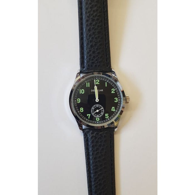 GERMAN WWII ARMY SERVICE WATCH WITH BLACK STRAP