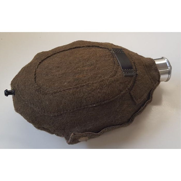 GERMAN STANDARD CANTEEN WITH COVER