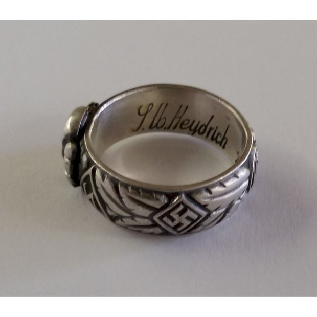 SS TOTENKOPF S.Lb. SCHULKE 20.4.38 H. HIMMLER HONOR RING LRG HEAD
