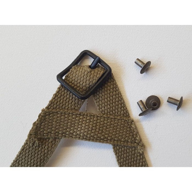 AMERICAN "A" YOKE CHIN STRAP - TAN w/blakened buckles