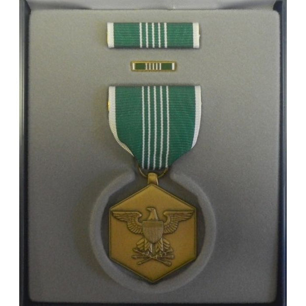 AMERICAN ARMY COMMENDATION MEDAL DECORATION SET