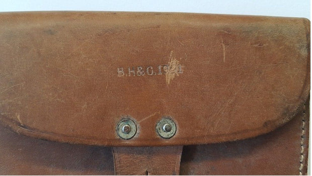 BRITISH ROYAL NAVY 1941 LEATHER AMMUNITION POUCH BY B.H. & G.