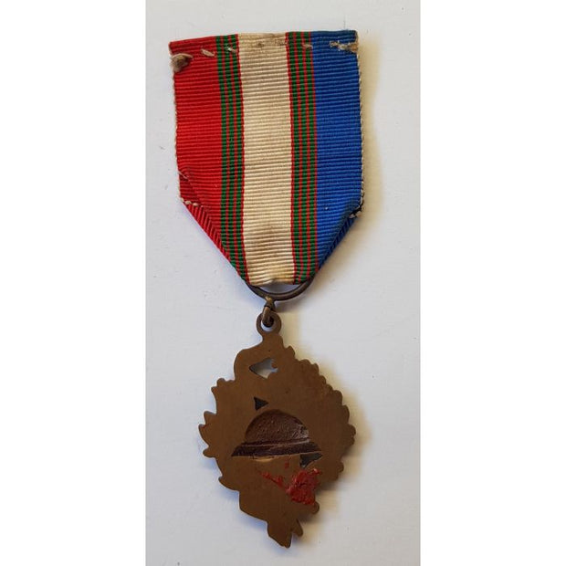FRANCE WWI VETERANS ASSOCIATION UNC BADGE MILITARY MEDAL 1914 1918 DECORATION FRENCH GREAT WAR CHOBILLON