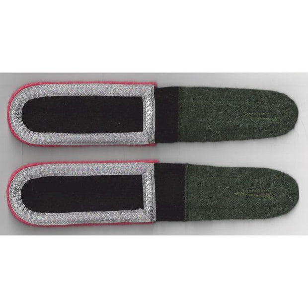 GERMAN WAFFEN-SS SCHARFUHRER SHOULDER BOARDS - PANZER
