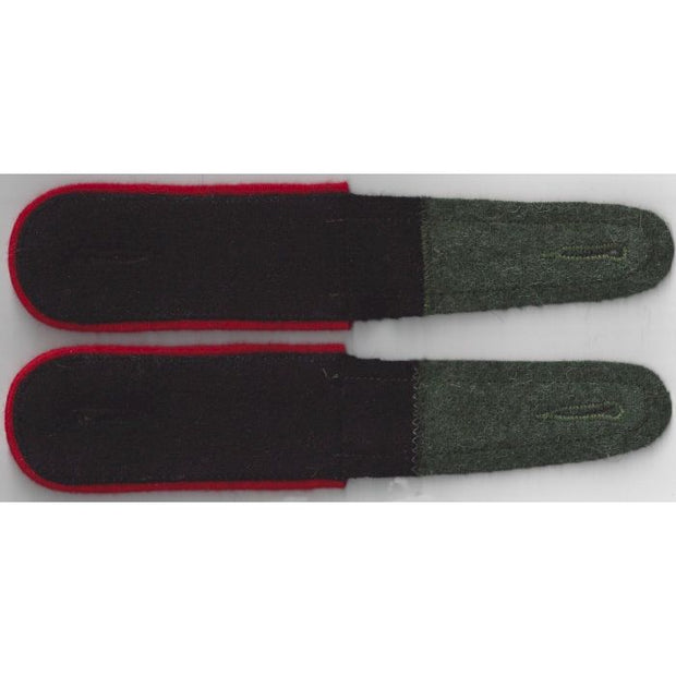 GERMAN WAFFEN SS EM SHOULDER BOARDS - ARTILLERY