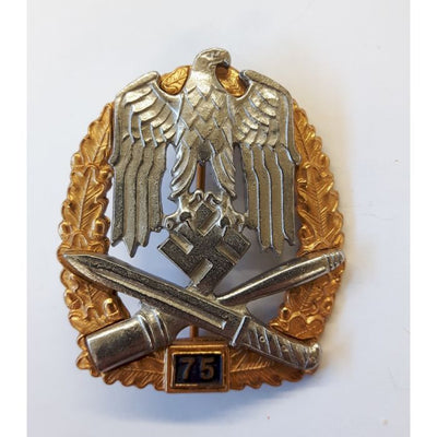 GENERAL ASSAULT BADGE 75 ACTIONS - GOLD & SILVER