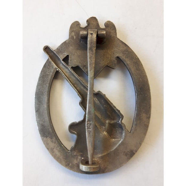 GERMAN ARMY FLAK BADGE SILVER
