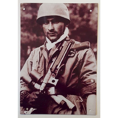 GERMAN FALLSCHIMJAGER SOLDIER WITH MP40 AND STICK GRENADES METAL SIGN