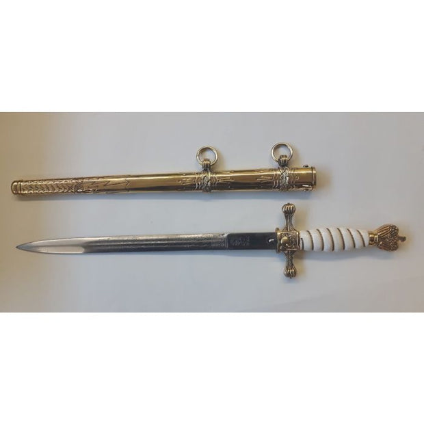 GERMAN KRIEGSMARINE SECOND MODEL DRESS DAGGER