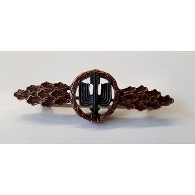 GERMAN LONG RANG DAY FIGHT CLASP ( ARROW POINTING DOWNWARD) BRONZE