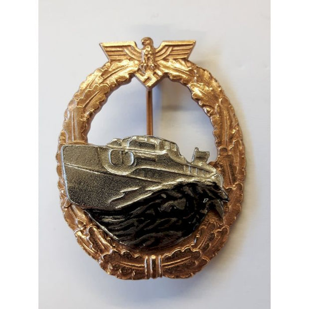 GERMAN PATROL TORPEDO BOAT WAR BADGE (E-BOAT) 1st PATTERN Gold & Silver