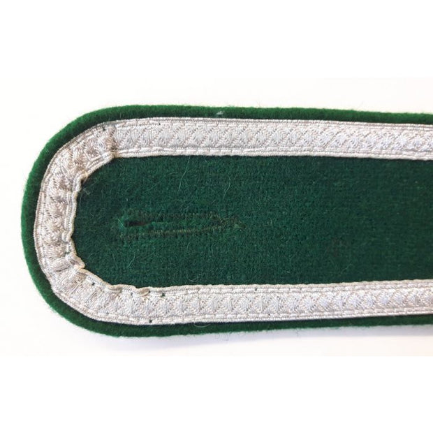 GERMAN UNTEROFFIZIER BOTTLE GREEN SHOULDER BOARDS (GRENADIER )