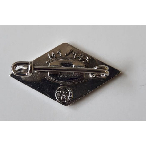 HITLER YOUTH MEMBERSHIP BADGE