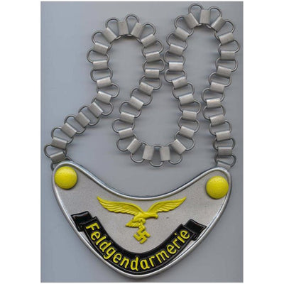GERMAN LUFTWAFFE FELDGENDARMERIE CHAINED POLICE GORGET