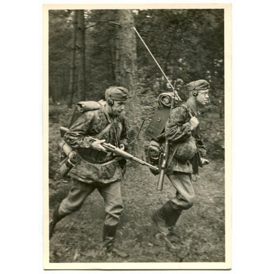 UNSERE WAFFEN SS "A COMMUNICATIONS TROOP RELOCATES FORWARD"