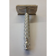 AMERICAN GI VIETNAM ERA SHAVER AND RAZOR BLADES