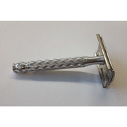 AMERICAN GI VIETNAM ERA SHAVER AND RAZOR BLADES