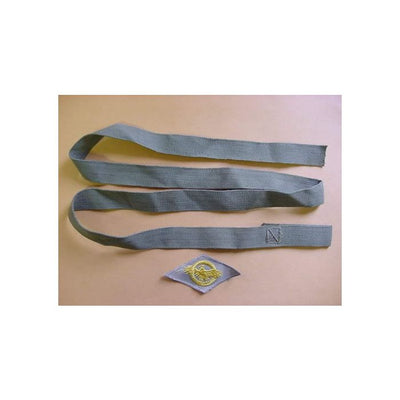 AMERICAN WWII STRAP WEBBING AND RUPTURED DUCK BADGE