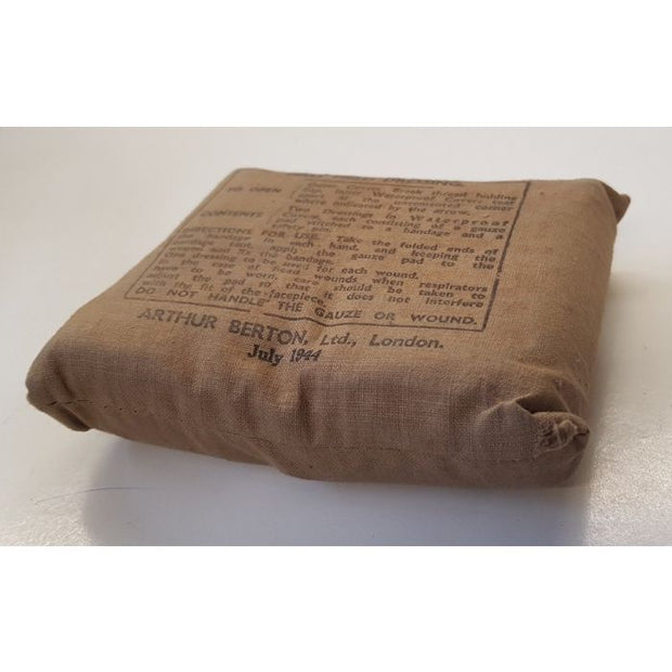 WWII BRITISH FIELD DRESSING ORIGINAL